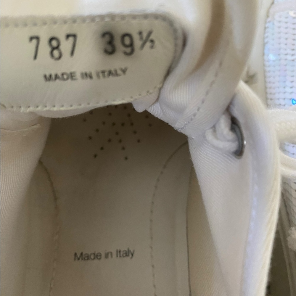 Prada White Sequin Platform Sneakers ✨
Size: 39.5 EU (fits approx US 9.5) - Picture 3 of 15